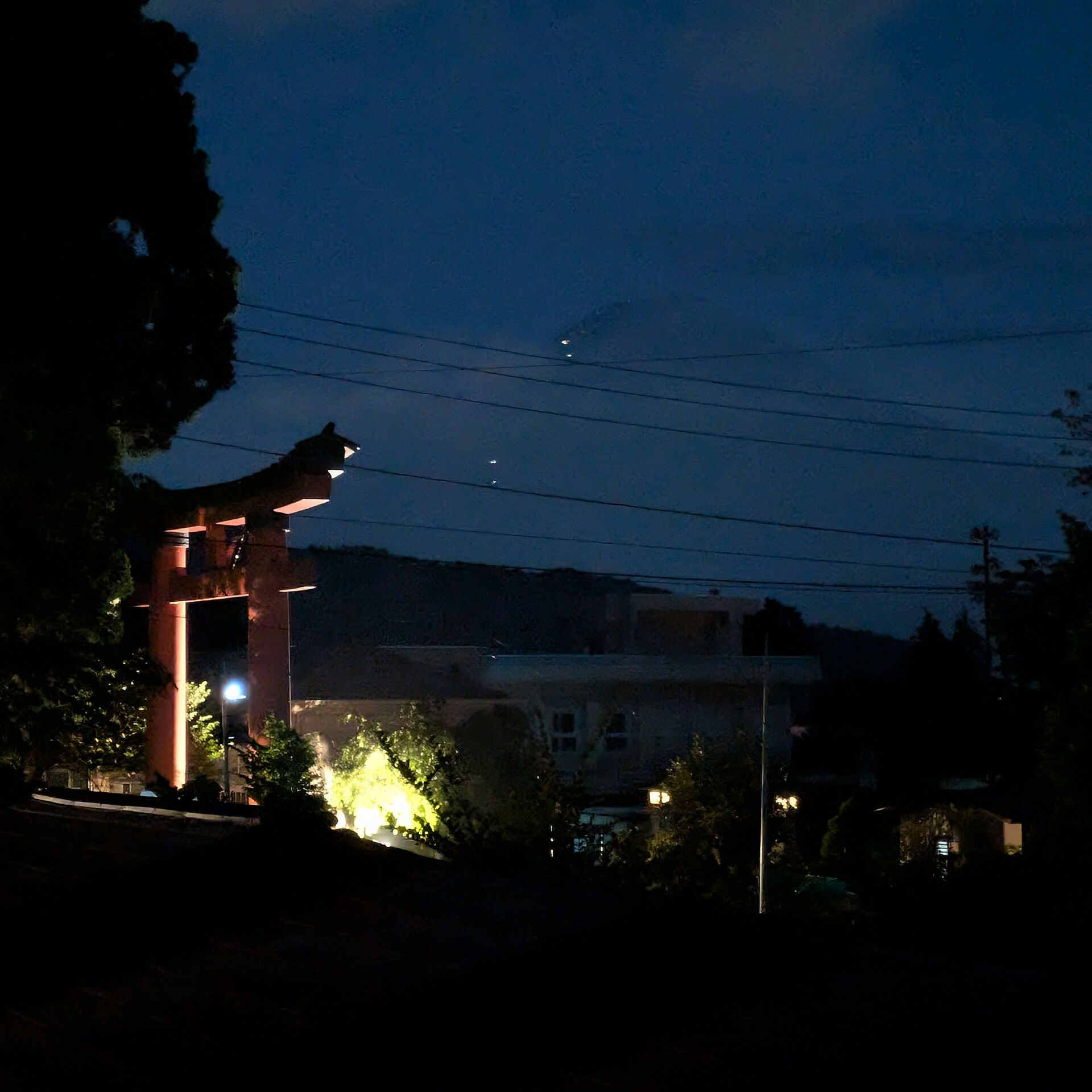 登山者を守る光に思いを寄せて、夏の夜の河口浅間神社へ🌙⛩️