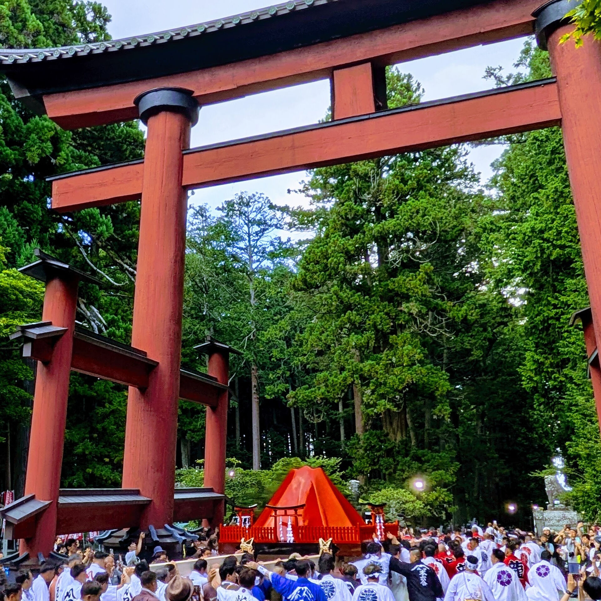 炎に包まれる、富士山のお山じまい🔥🗻「吉田の火祭り（鎮火祭）